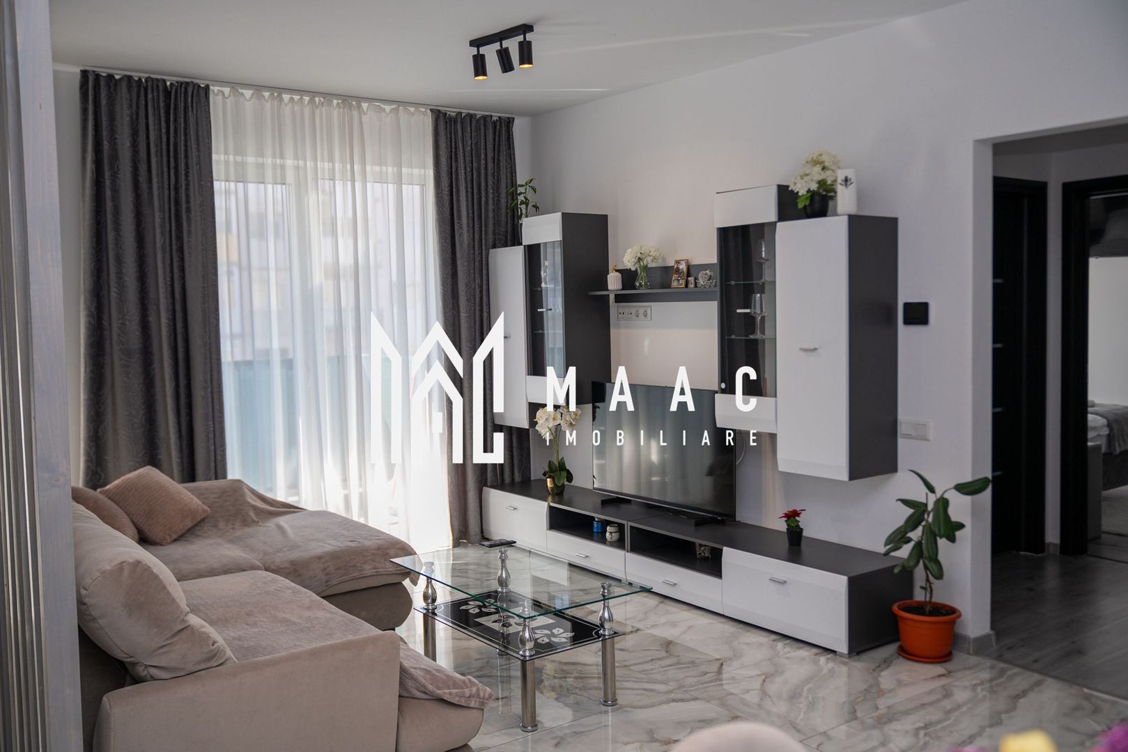 Apartament 3 camere | Sibiu ,  Stefan Cel Mare | 63mp - Poză 5