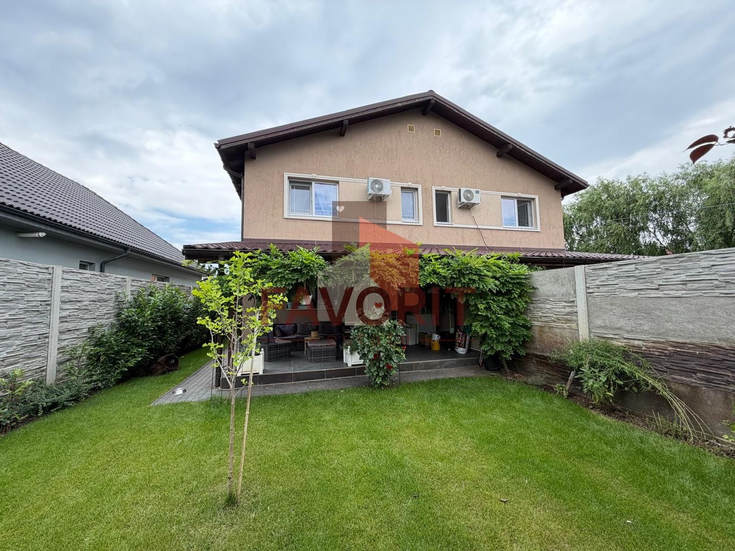 Duplex | 4 camere | Mobilat | Panouri solare | Asfalt | Utvin | - Poză 1