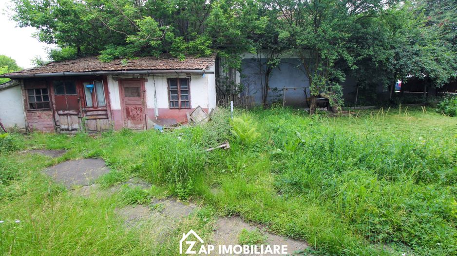 Unirii - Zona Darina - Casa 4 camere - Teren 691 mp cu deschidere 26 m - Poză 4