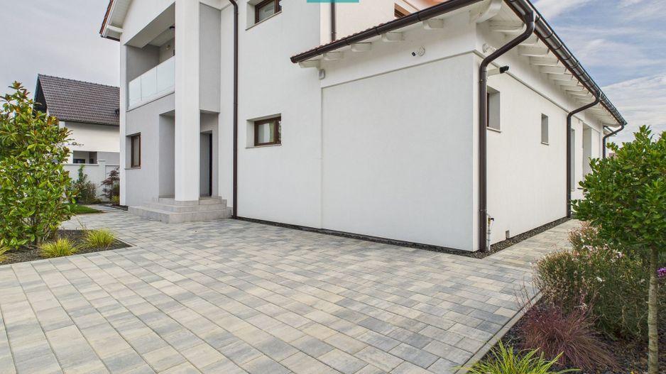 Casă modernă și eficientă energetic în Timișoara - Poză 1