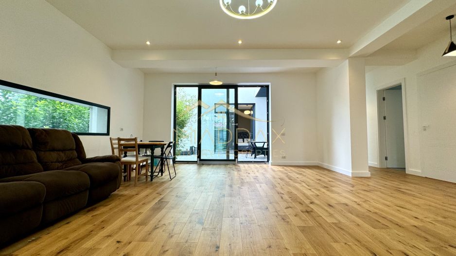 Vila cu 5 camere // * 565 mp gradina* // Tunari - Poză 4