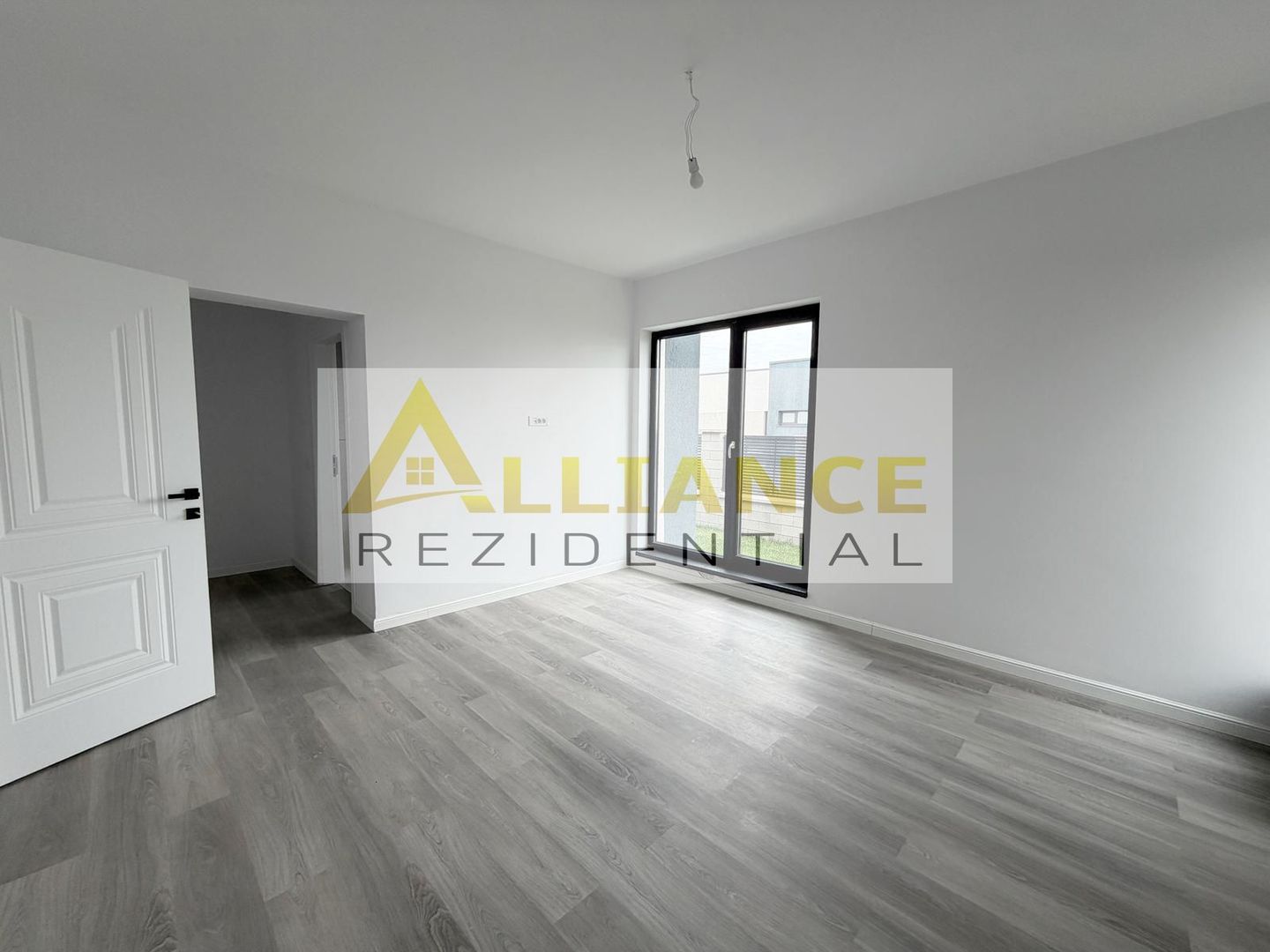 Casa individuala || 4 camere || 2 bai || 112mp utili + 470mp teren - Poză 9
