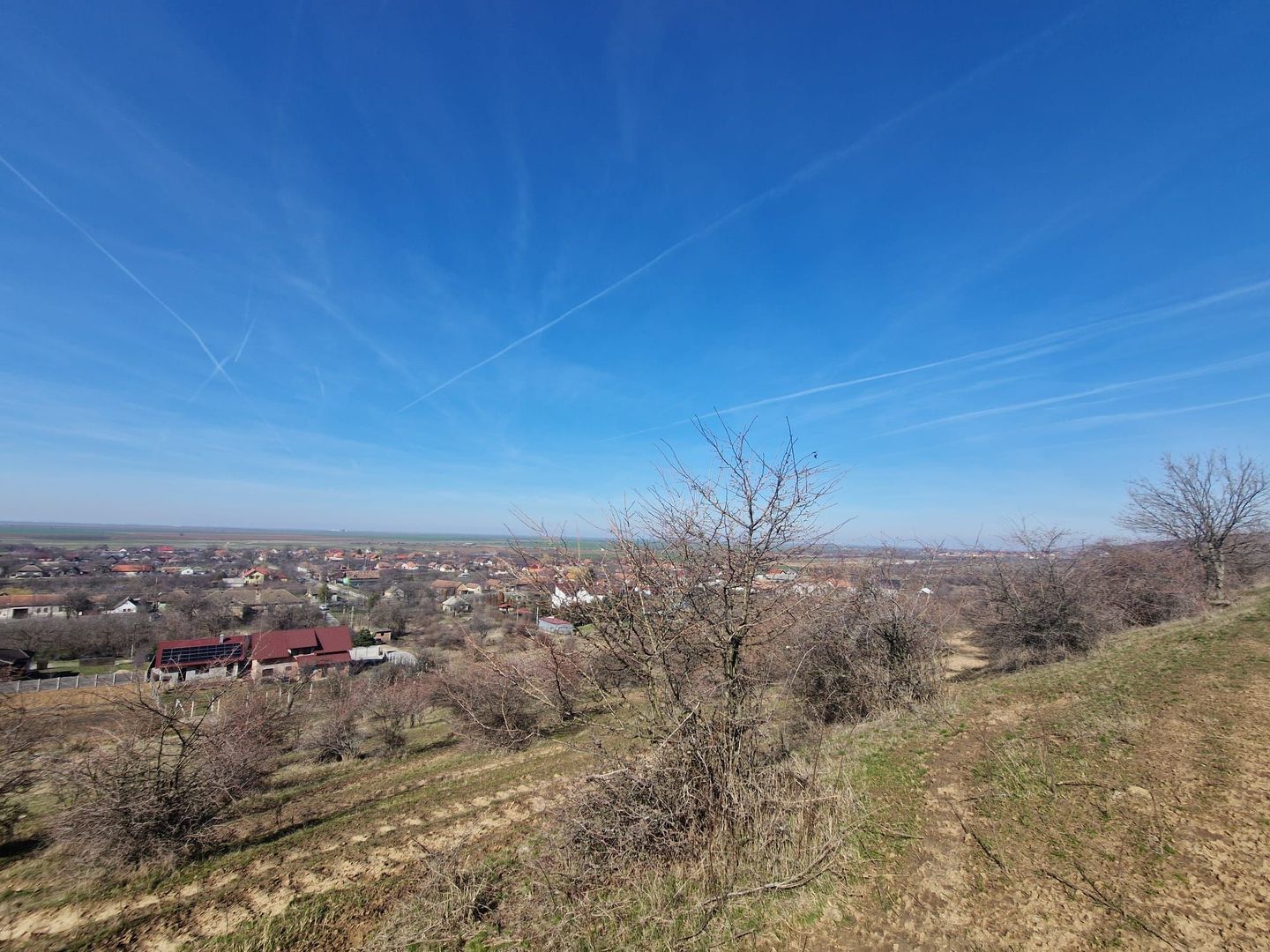 Teren extravilan,  zona si priveliste superba, Cuvin - Poză 5