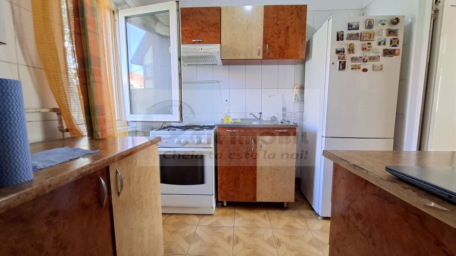 Liber, de vanzare apartament 3 camere Valea Lupului Iasi, baie cu geam - Poză 18