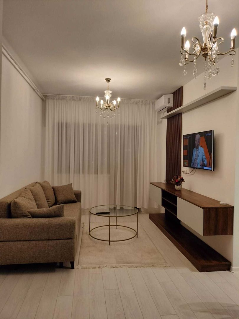 Studio Mihai Bravu - Poză 1