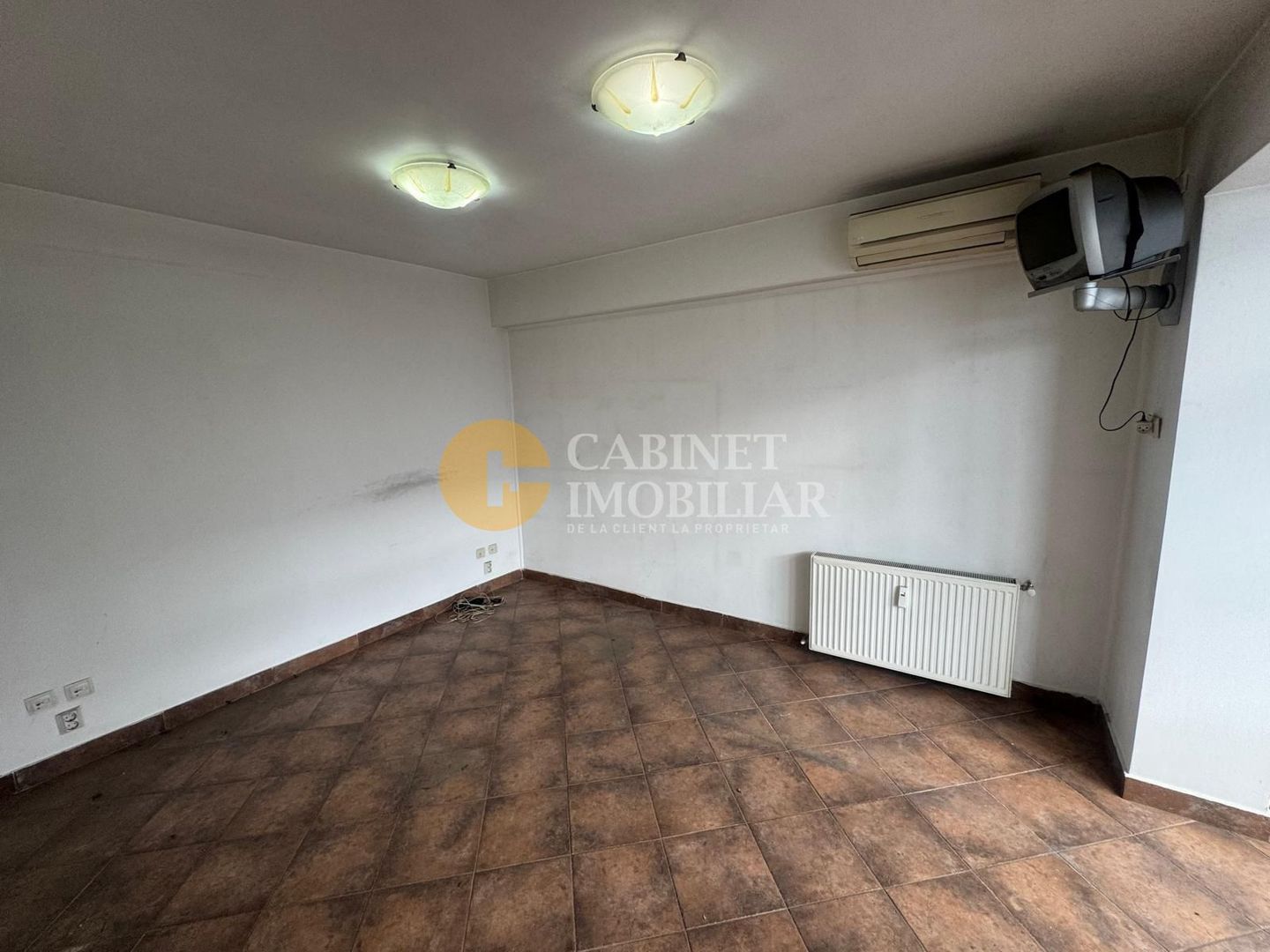 TUDOR VLADIMIRESCU - 2 CAMERE - ETAJUL 1 - DE RENOVAT - Poză 4