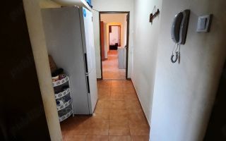 Apartament 3 camere zona Circumvalatiunii etaj 2 - Poză 4