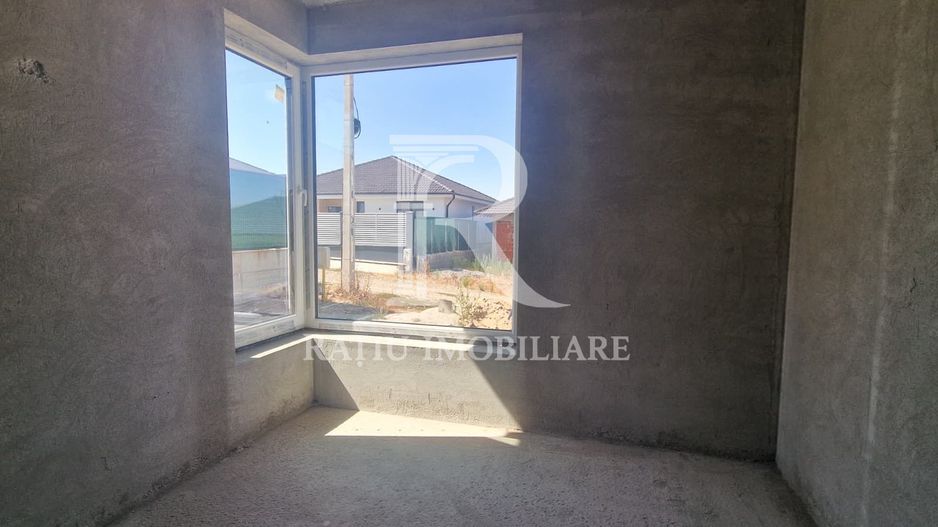 Casa cu 5 camere | Semifinisata | Vedere Panoramica | Paleu | Bihor - Poză 4