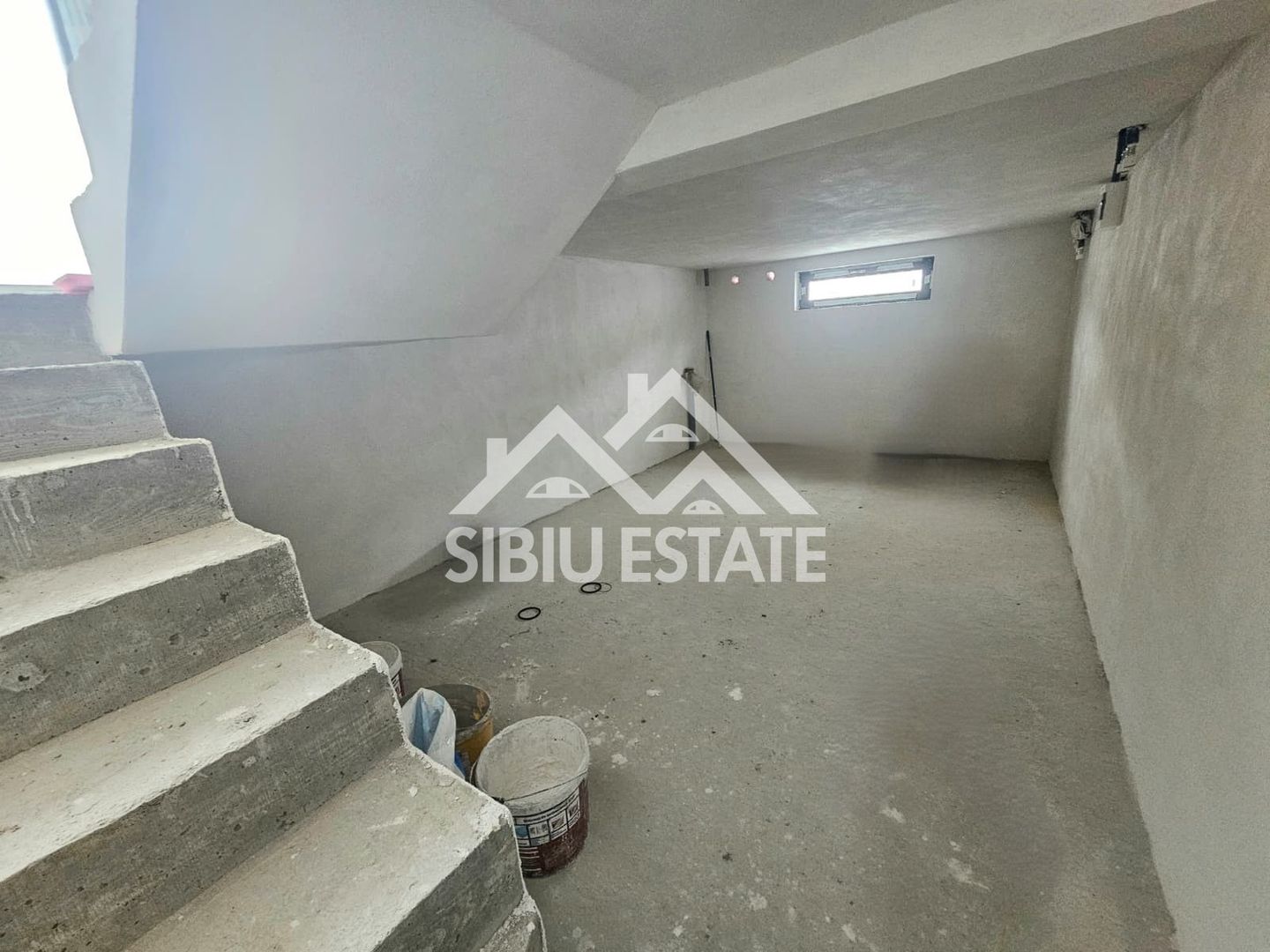 Casa NOUA teren 505 mp - Poză 9