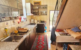 🏡 Casă spațioasă cu 9 camere în Strejnicu – pentru locuință, birouri - Poză 82