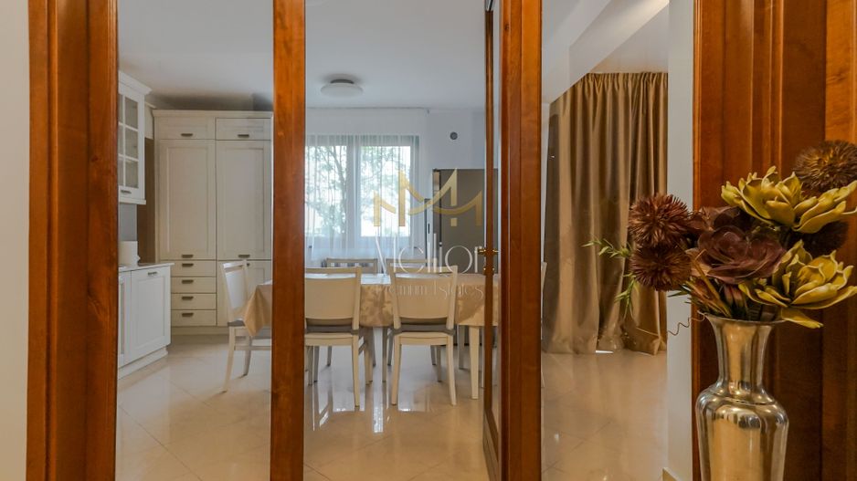 Ap spatios 4 camere, garaj, Andrei Muresanu, zona strazii Trifoiului - Poză 20