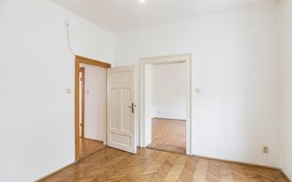 Casă cu 3 camere și teren de 450 mp în Pârneava - Poză 7