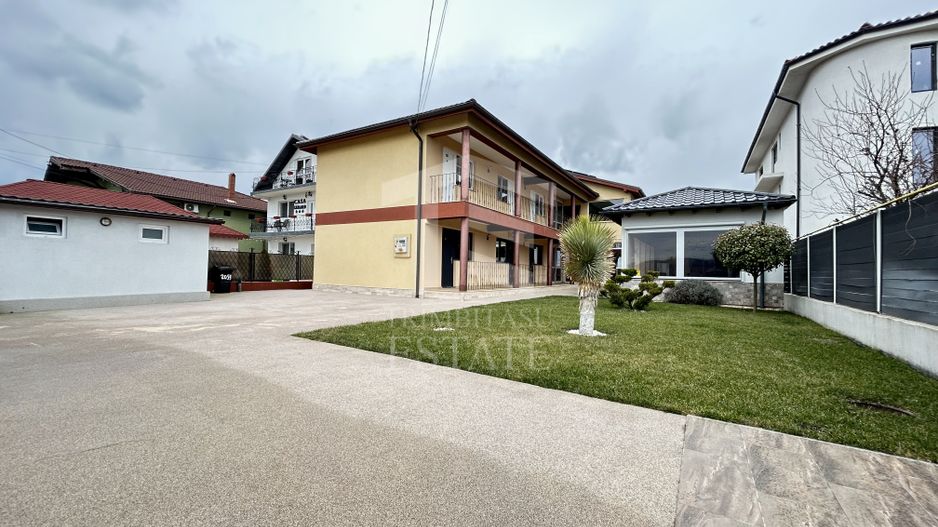 Pensiune Casa Eva Statiunea 2 Mai - 12 camere - teren 600 mp - Poză 1