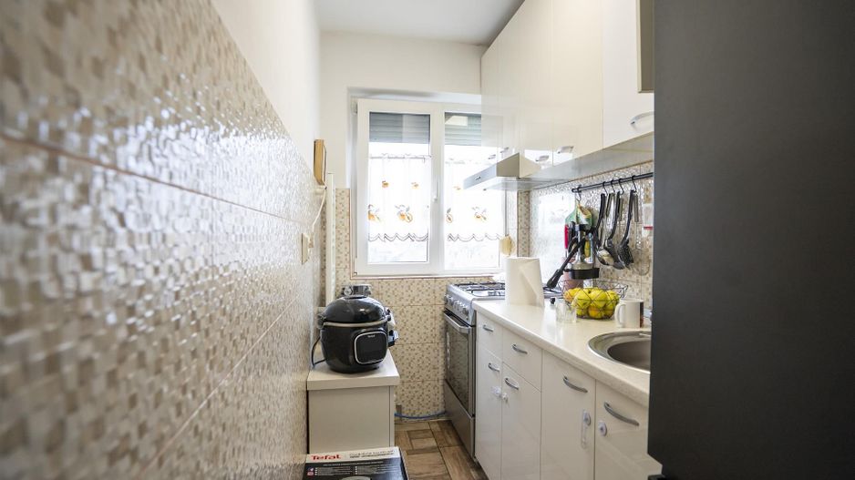 Apartament cu 2 camere complet renovat  Iosia - Poză 5