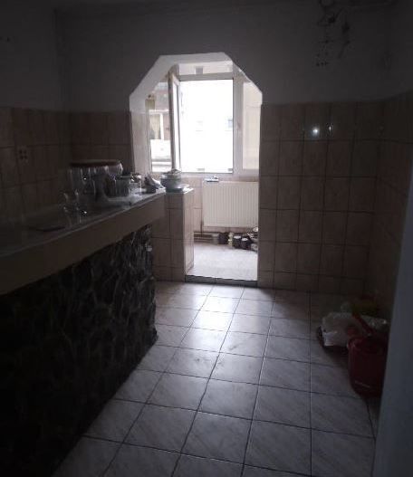 Apartament 3 camere Arad - Poză 2