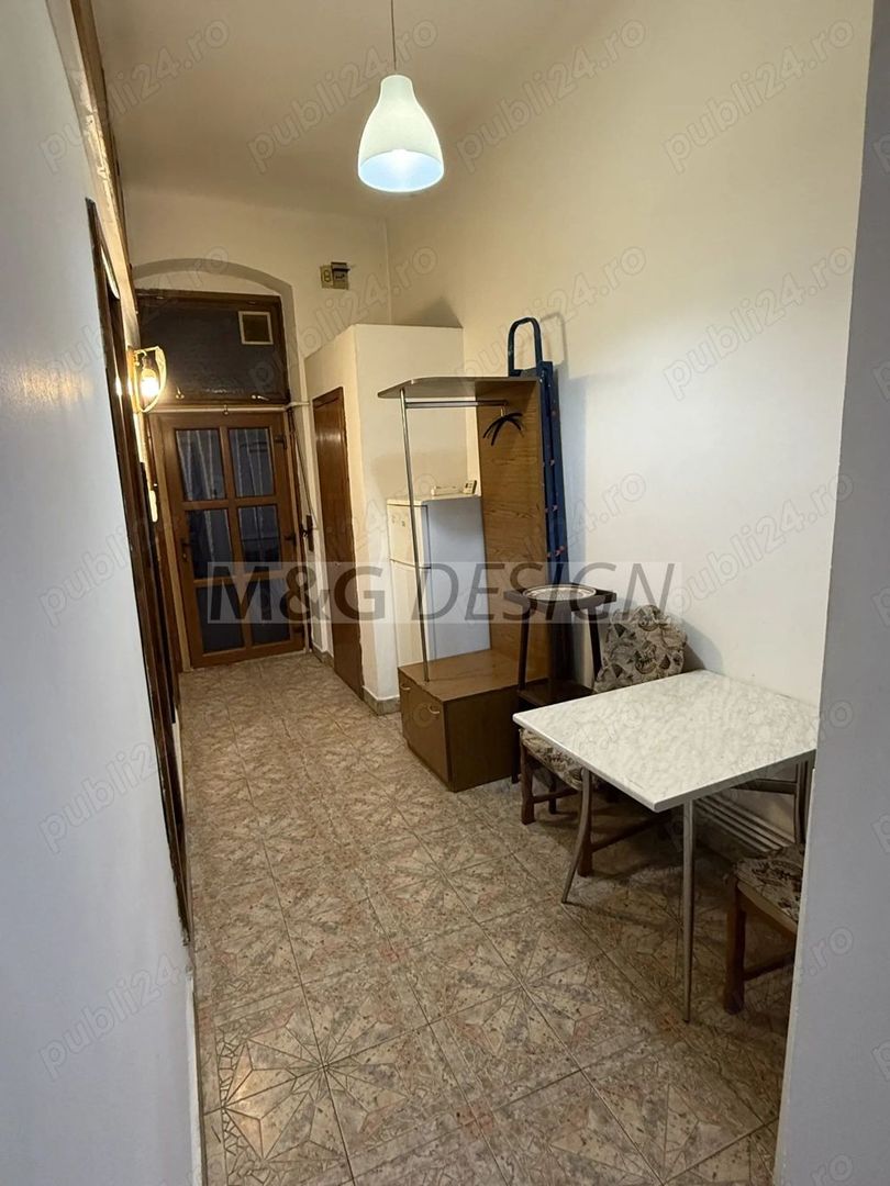 Apartament cu 1 camera ultracentral la cladire istorica - Poză 3