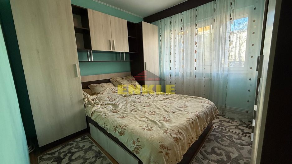 De vânzare apartament cu 2 camere decomandat, zona Bucovina. - Poză 1