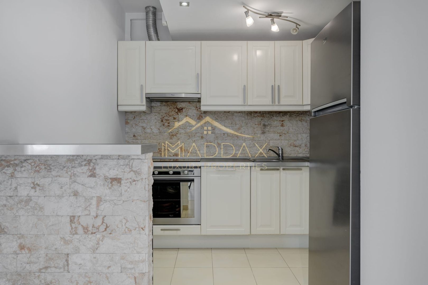 3 Camere | 77 mp Utili | Boxă Inclusă | Piscină & Fitness | Lângă Pădurea Băneas - Poză 18