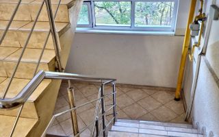 Vanzare apartament 2 camere Crângași, reabilitat termic, posibilitate centrală - Poză 3