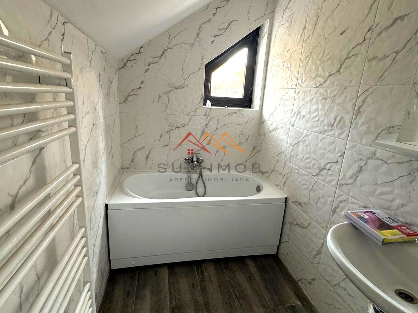 Casa noua, P+M, 4 camere, terasa, teren 550 m2, central, Cornu - Poză 13