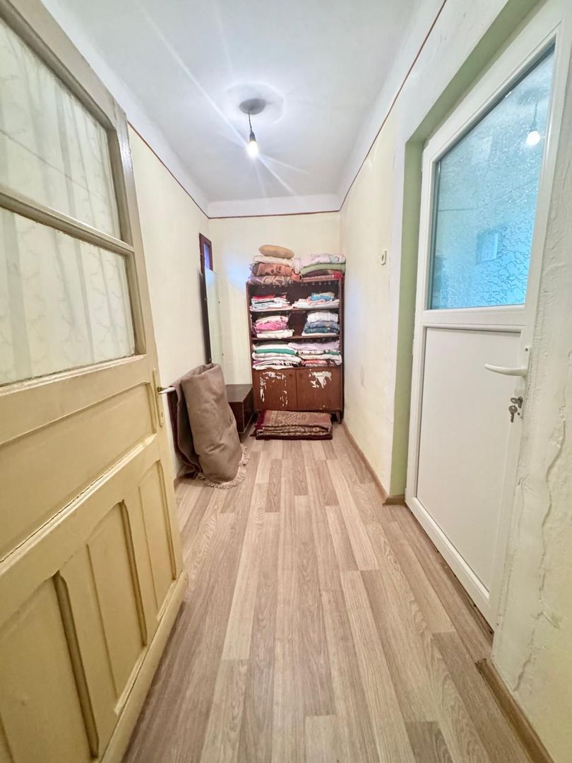 Casă de vânzare – Fdt. Rozelor - Poză 7