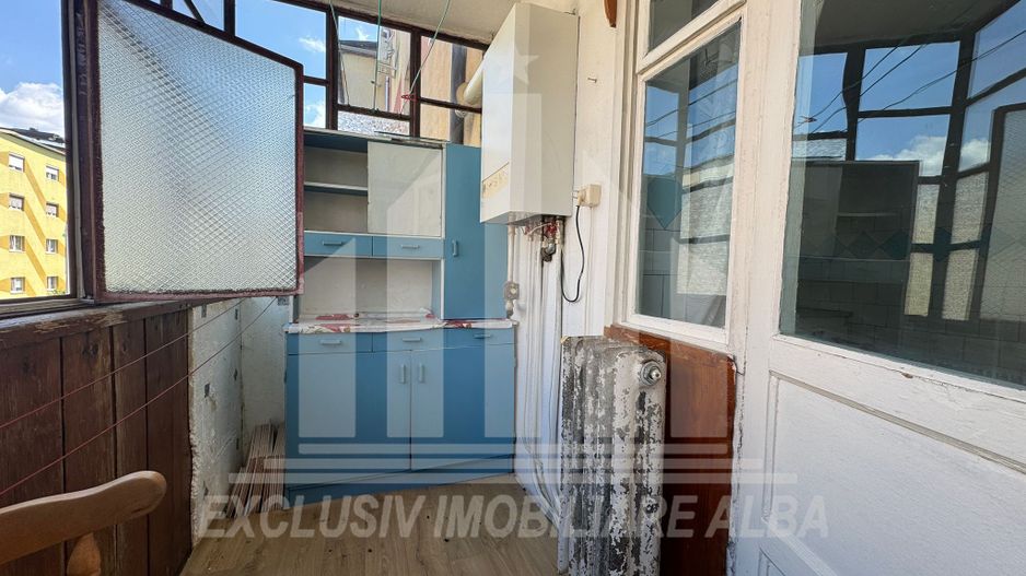 Apartament cu 3 camere decomandate de inchiriat, Cetate - Poză 9