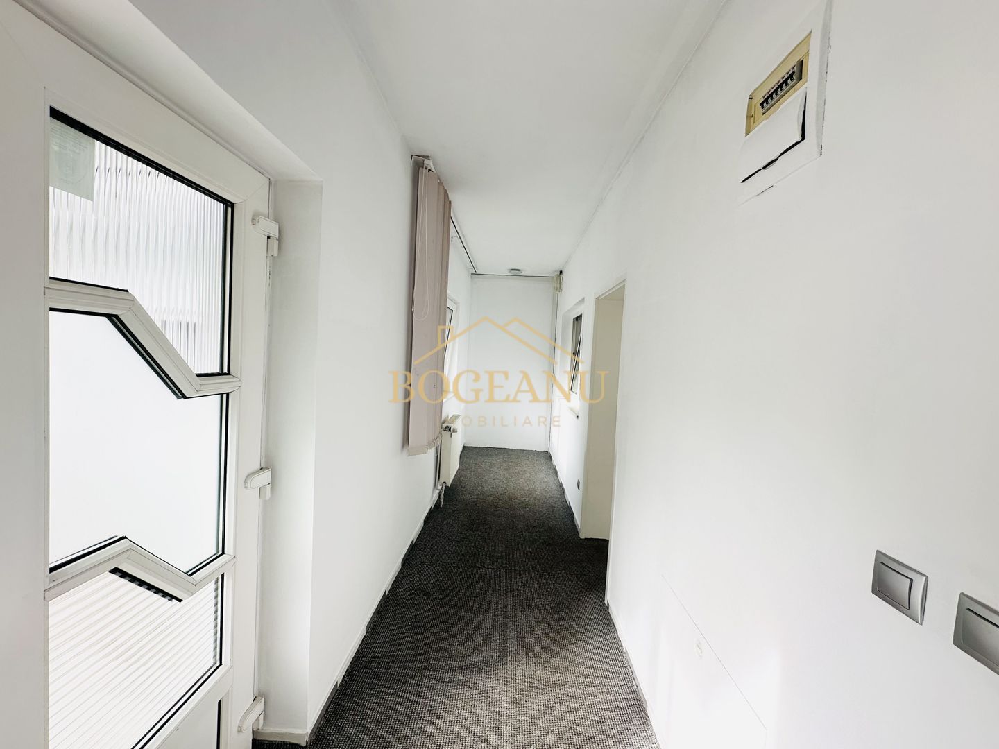 BG138-Casa individuala cu spatiu birouri,311 mp,Teren 500 mp - Poză 7