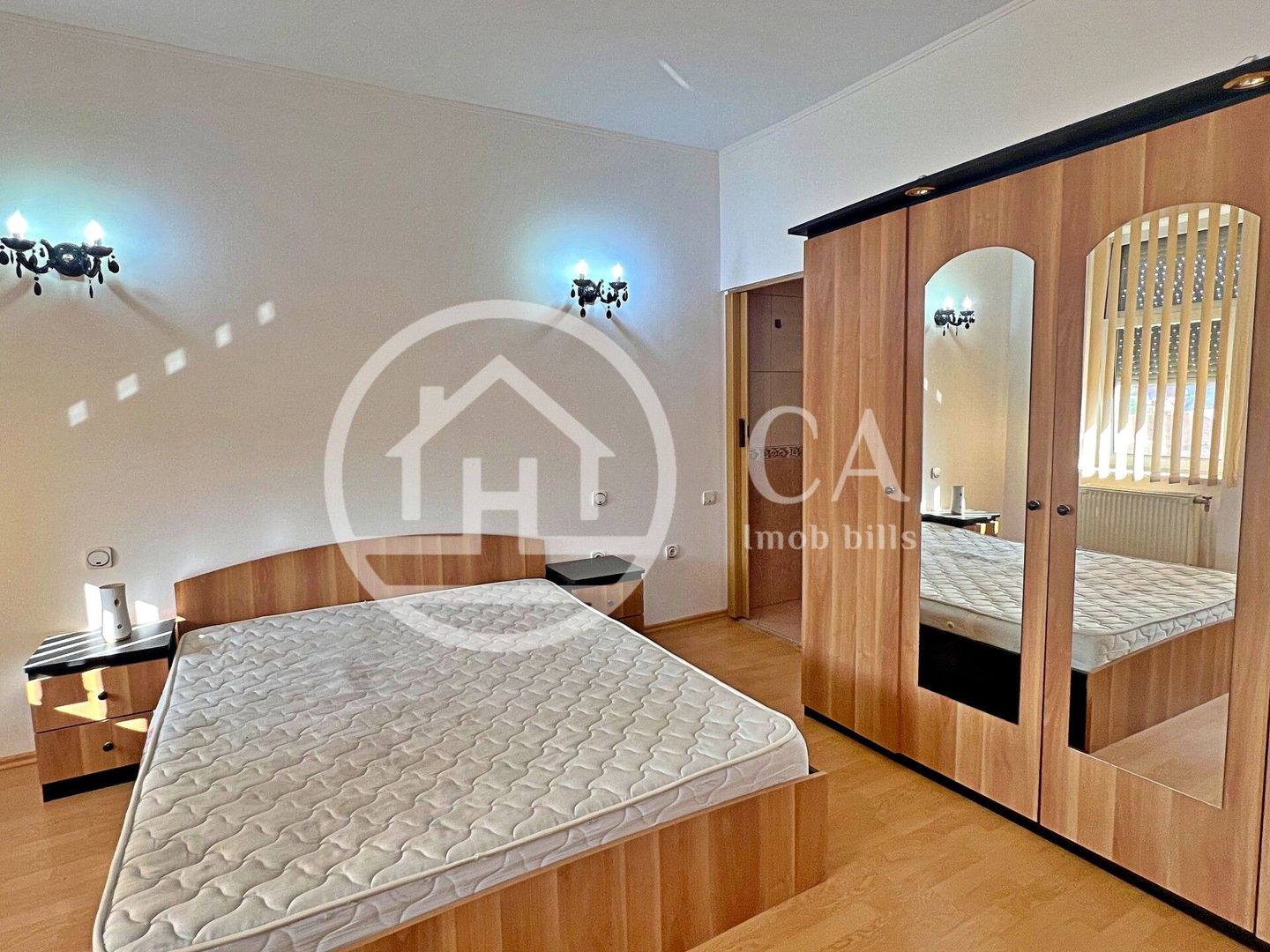 Apartament ultracentral cu 2 camere de închiriat în Oradea - Poză 1
