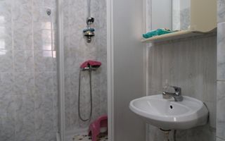 Casa in zona Lipovei,  ideala pentru activitati comerciale. - Poză 14