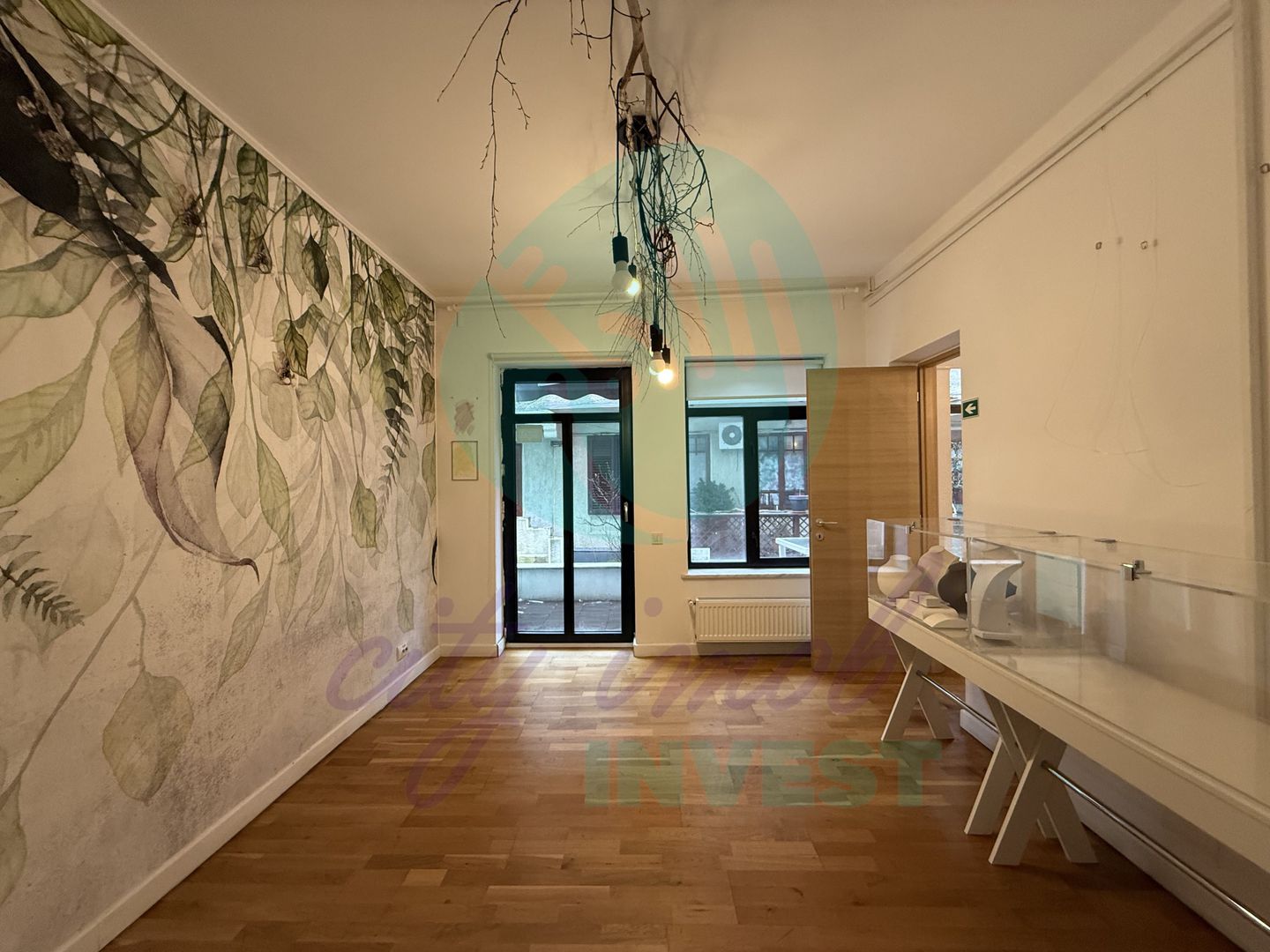 Un apartament Chic ideal ca locuinta sau activitate - Poză 9