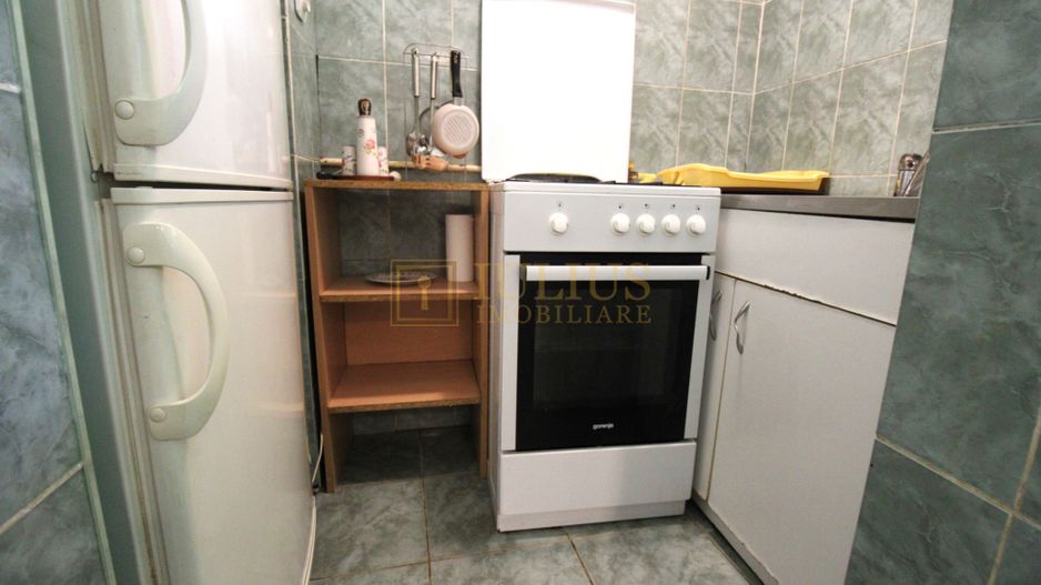 2 camere la curte intr-o zona linistita in Cetatii - Poză 5