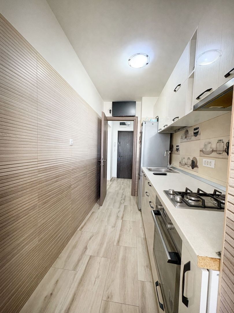 Garsonieră decomandata Titan – 1 Decembrie 1918, renovată, mobilata - Poză 7