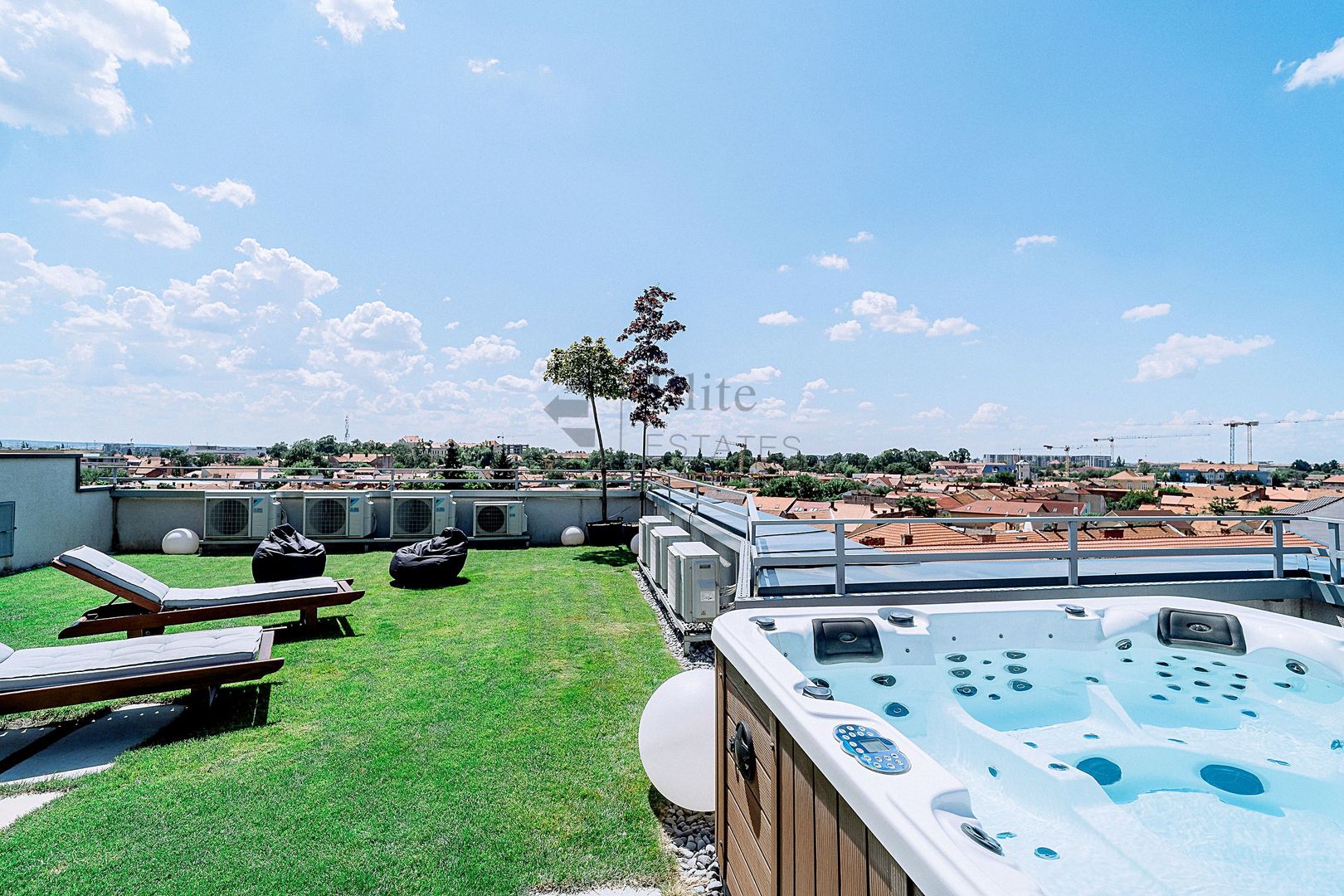 Penthouse de lux 530 mp ultracentral in Oradea - Poză 81