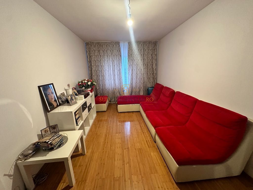 Apartament 3 camere , renovat recent, zona Sebastian-Rahova - Poză 1