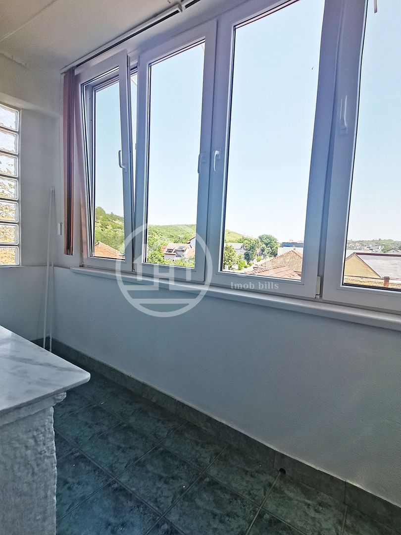 Apartament de inchiriat cu 3 camere Ultracentral, Oradea - Poză 11