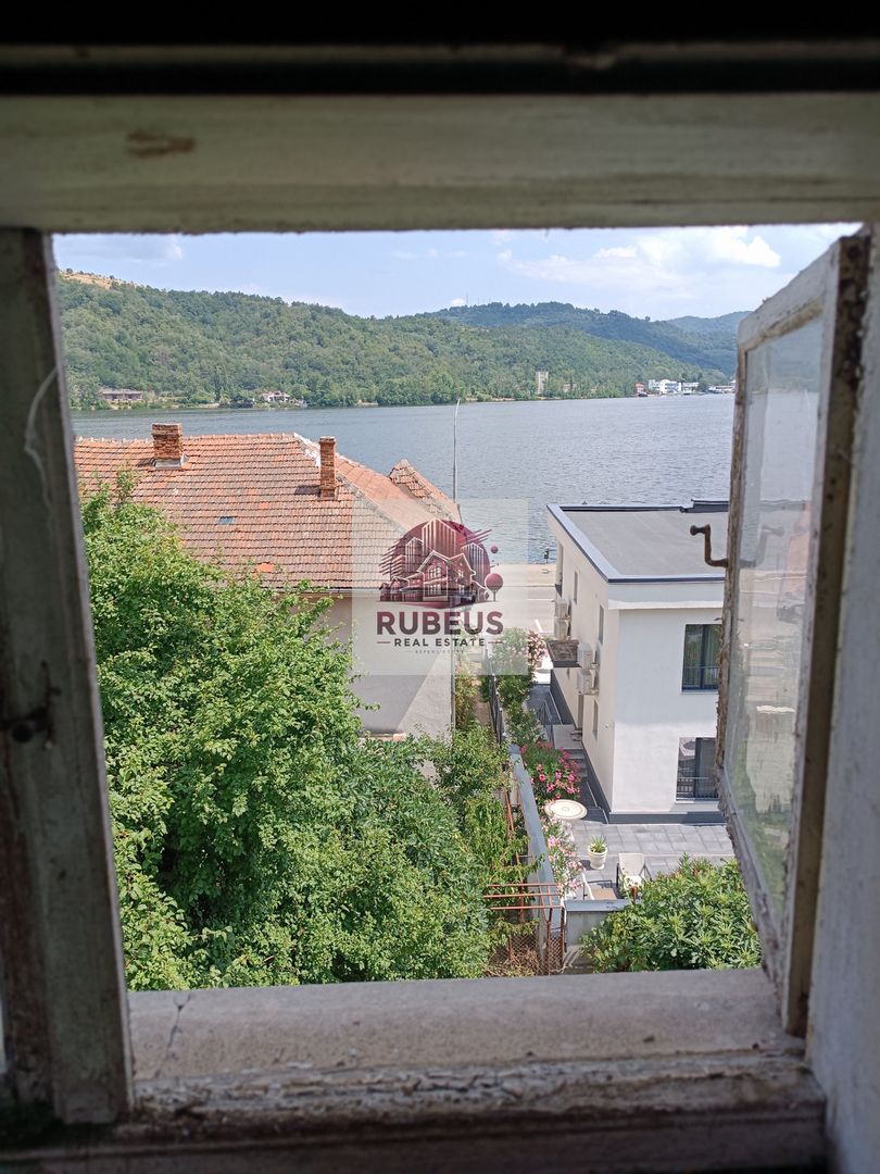 Casă solidă în Orșova, S+P+E, 220 mp, teren 284 mp - Poză 46