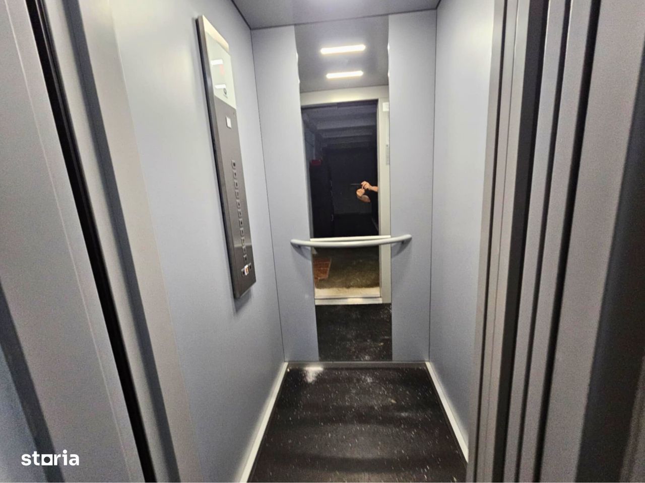 De vanzare Apartament spațios cu 4 camere, sos. Oltenitei, sector 4 - Poză 16