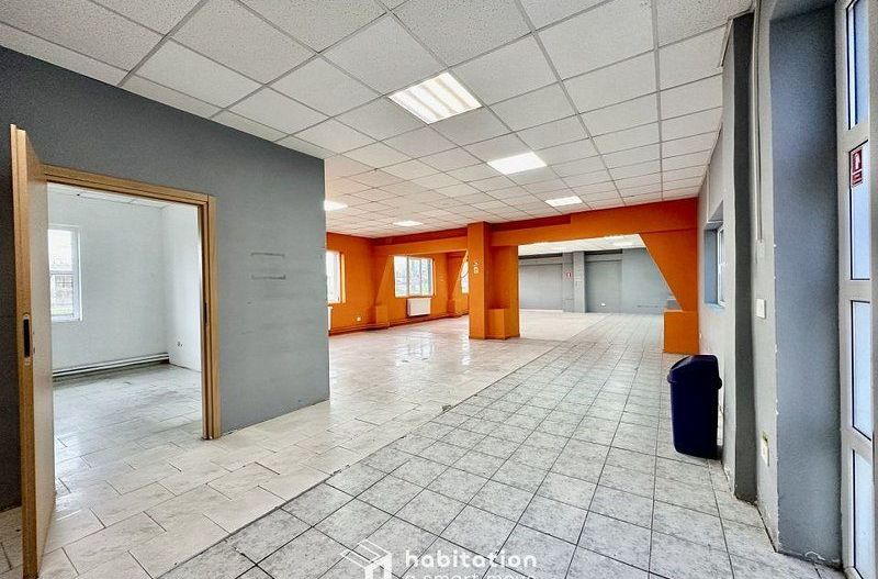 Birou în clădire mixtă - semicentral - Poză 7