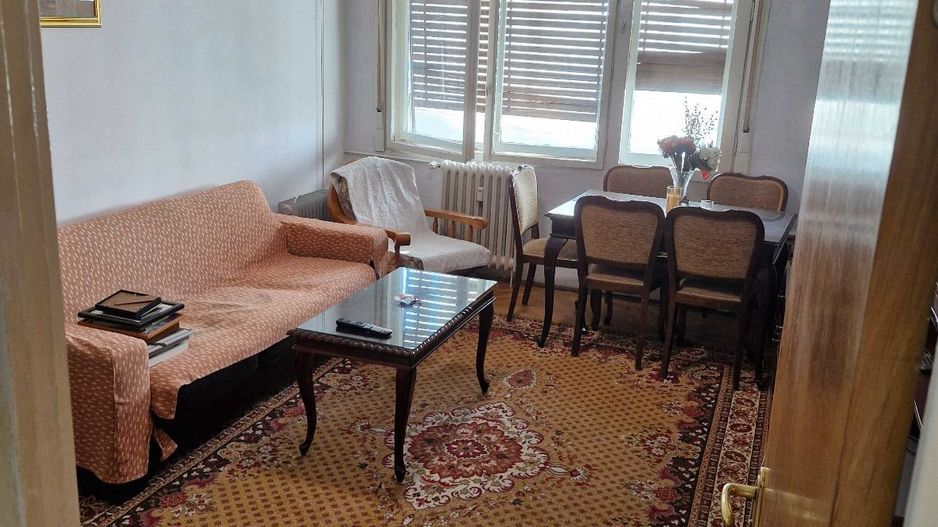 AP. 3 CAMERE 1 MAI, 82 MP UTILI, NEMOBILAT, DECOMANDAT, COMISION 0% - Poză 1