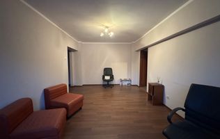 Apartament cu 3 camere | 2 balcoane | 2 bai | ULTRACENTRAL- de vanzare
