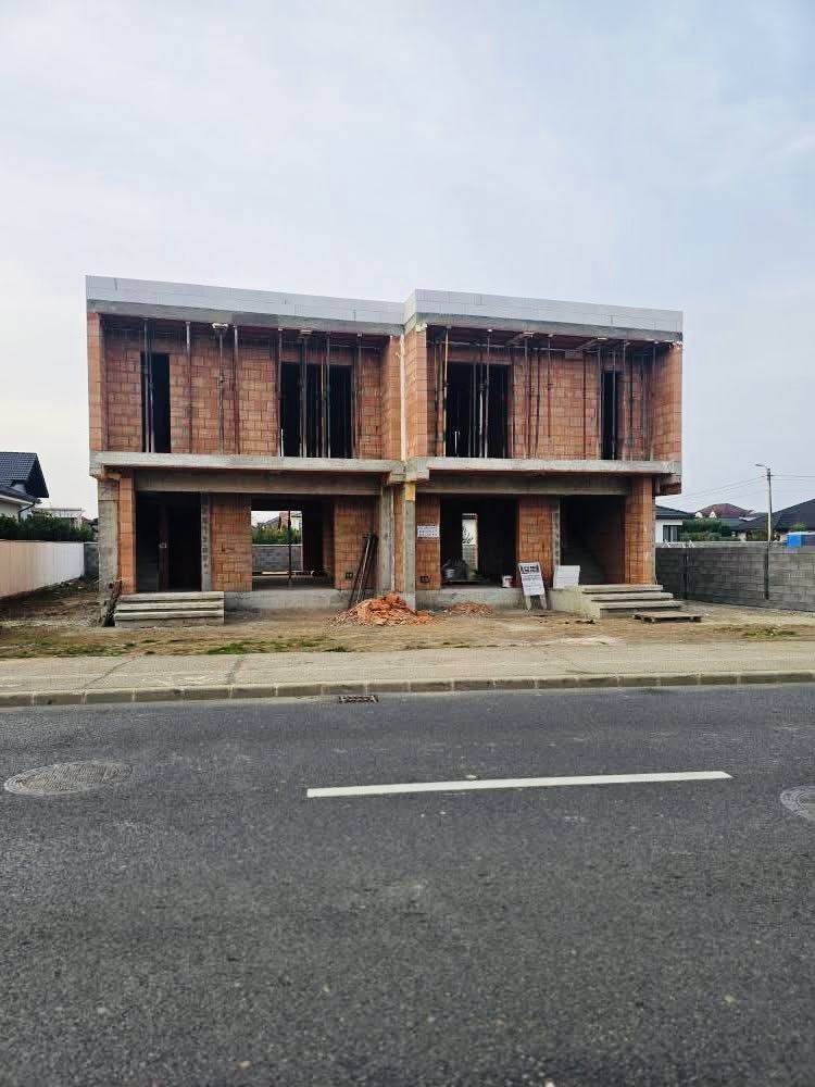 Casa de vanzare P+E Oradea Cartier Grigorescu - Poză 3