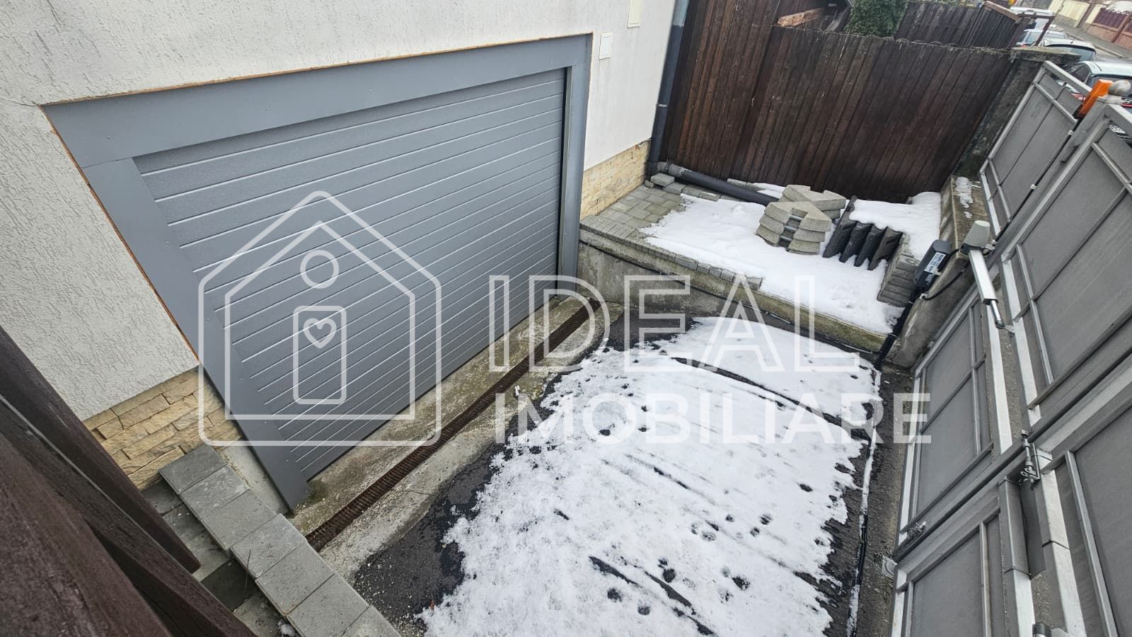 Casa Individuala cu 4 camere si garaj, zona Strand - Poză 4