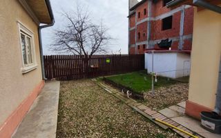 Casa curte cu teren 1600 mp Manolache - Poză 4