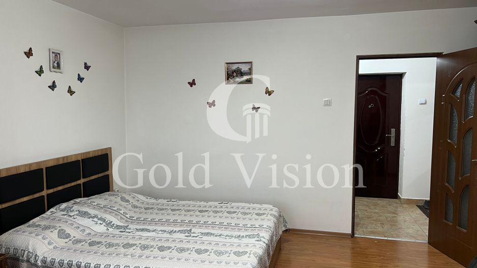 Apartament cu 1 cameră, etaj 3/4, 30 mp utili, zona Piața Rușilor - Poză 2