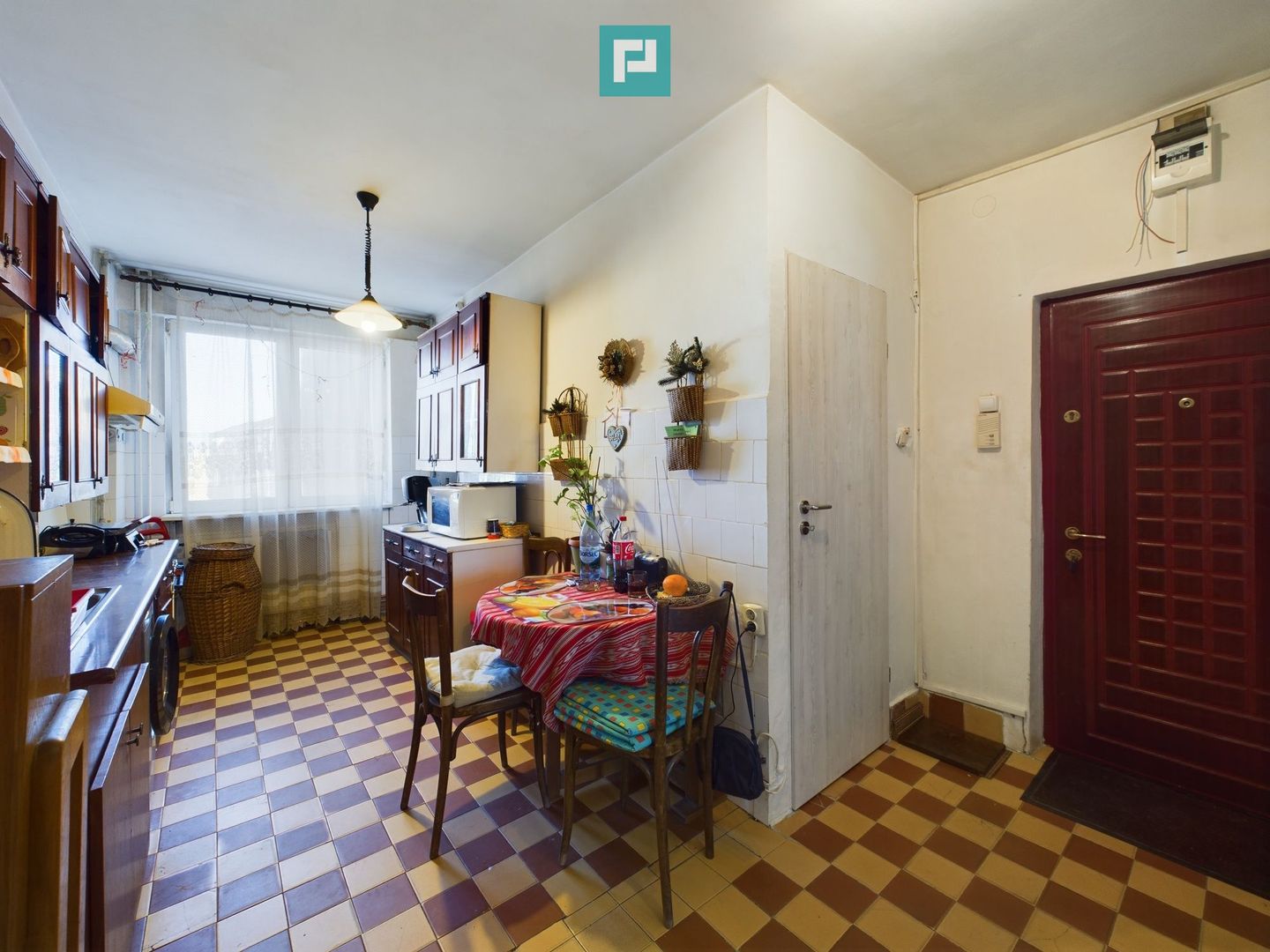 Apartament spațios cu 4 camere și 2 băi - Poză 5