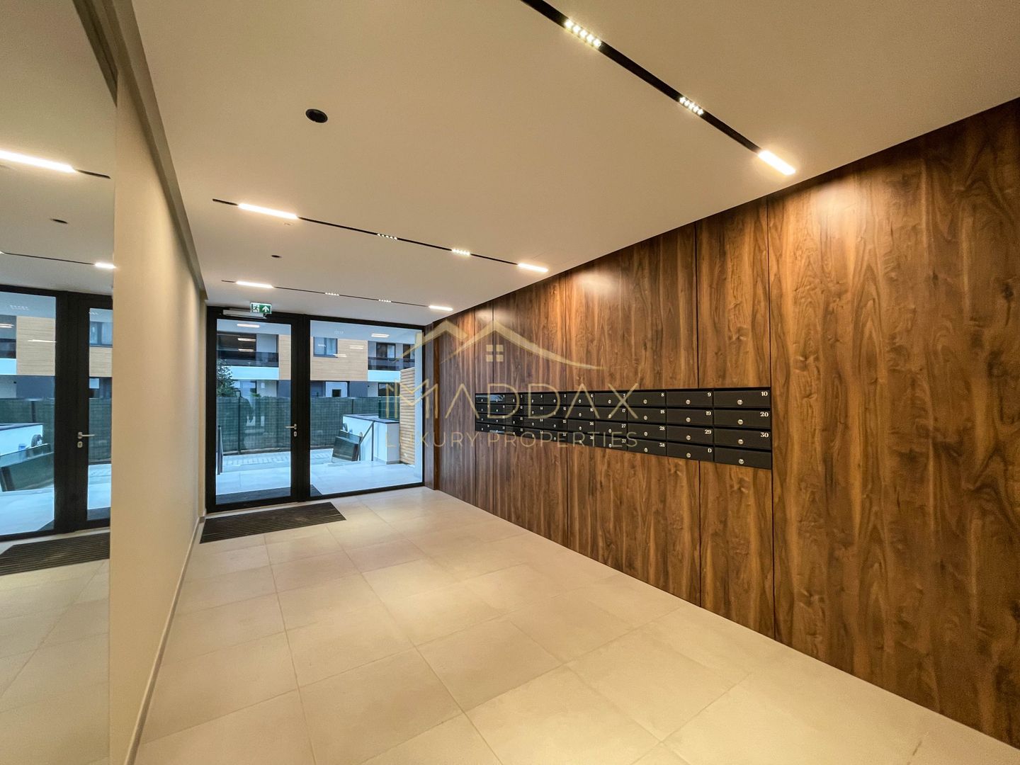 4 rooms apartment***181sqm***// 84sqm garden // Baneasa - Poză 31