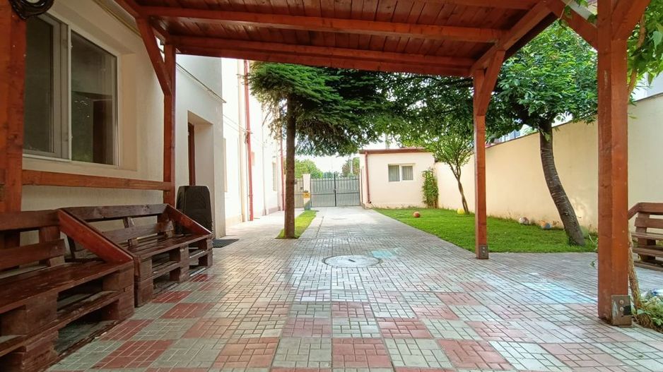 Casa 250mp 7 camere - Militari str. Orsova - Poză 6