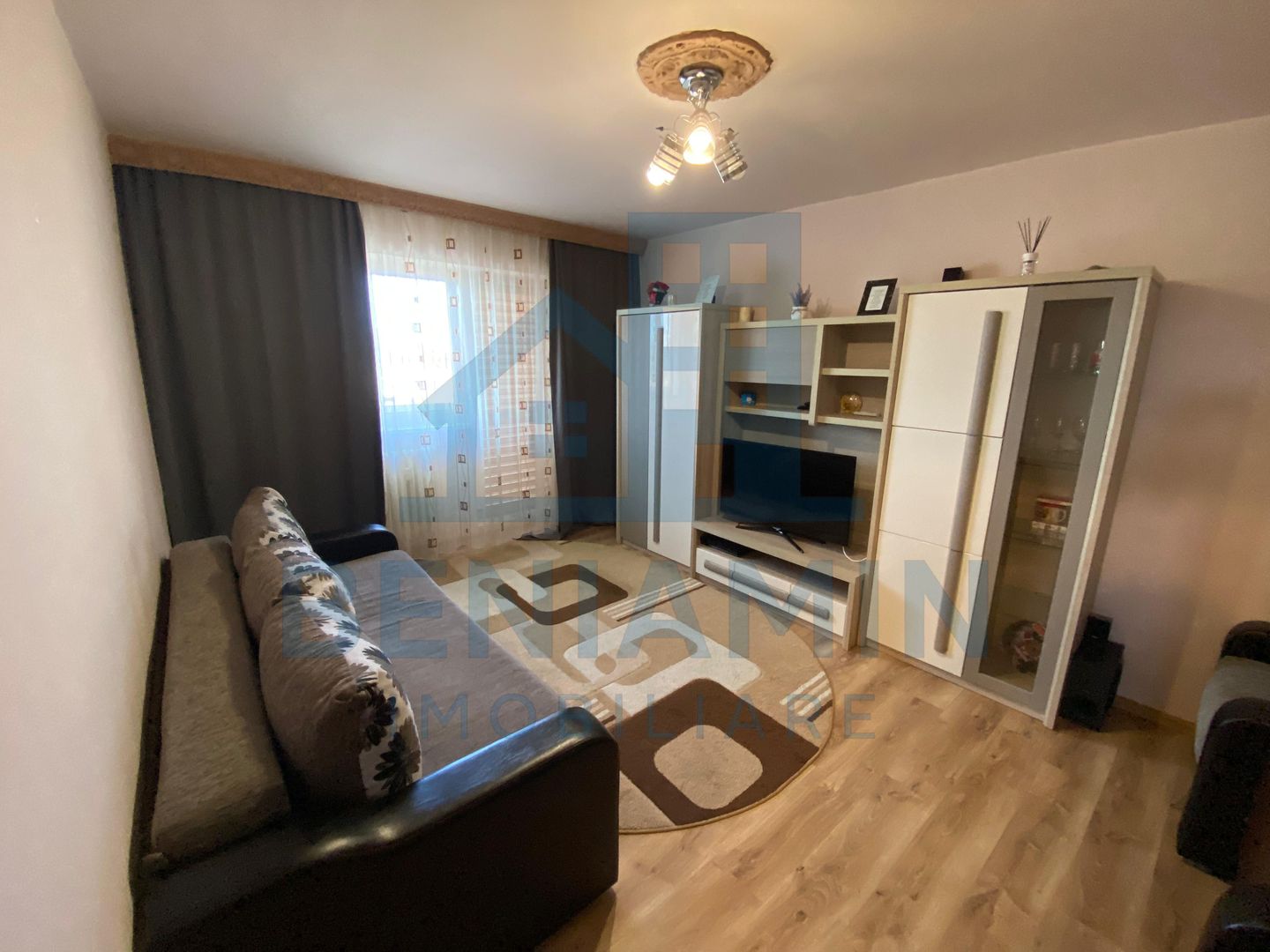 2 camere decomandat mobilat utilat Lapus Electroputere 0% comision - Poză 1