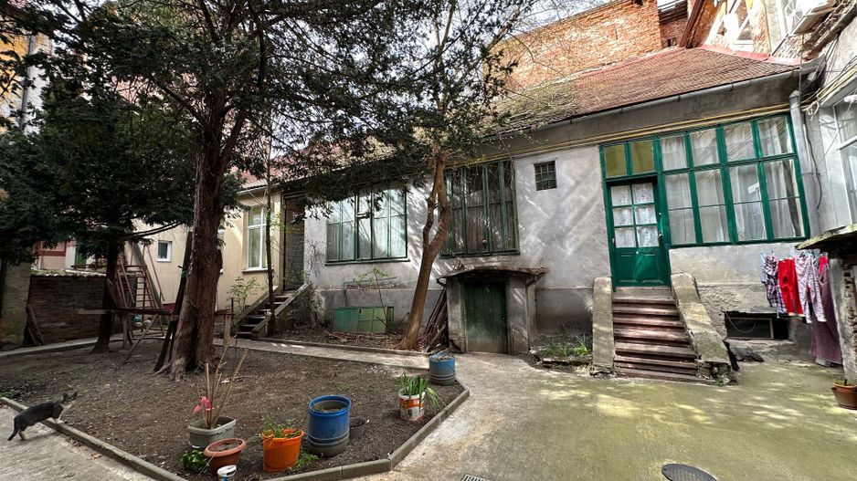 Apartament în cladire istorică renovată - Poză 14