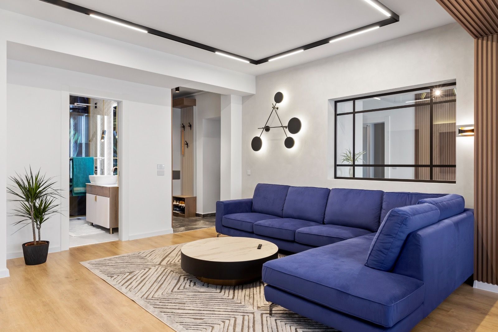 For Rent | 4-Room Apartment 116 sqm | 2 Parking Spaces Included - Poză 1